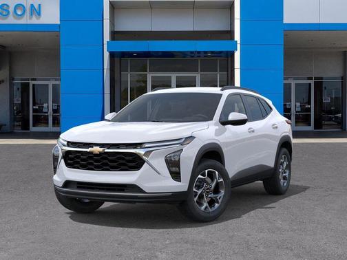 Summit White 2026 Chevrolet Trax LT