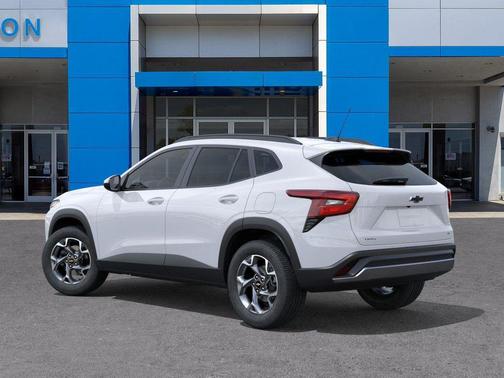Summit White 2026 Chevrolet Trax LT