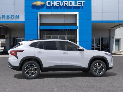 Summit White 2026 Chevrolet Trax LT