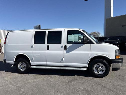 2024 Chevrolet Express 2500 RWD 2500 Regular Wheelbase WT