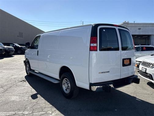 2024 Chevrolet Express 2500 RWD 2500 Regular Wheelbase WT