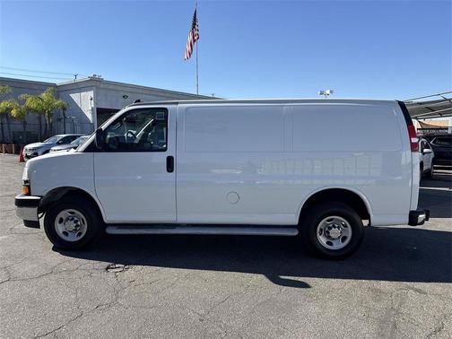 2024 Chevrolet Express 2500 RWD 2500 Regular Wheelbase WT