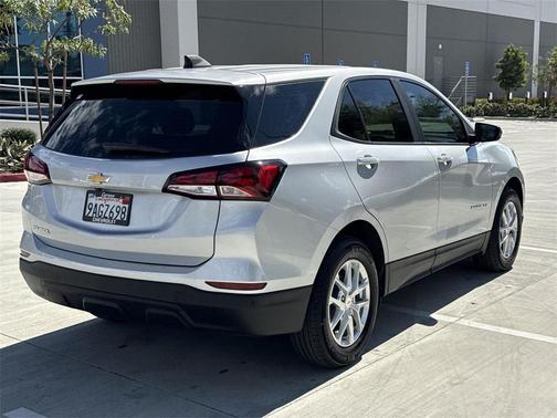 2022 Chevrolet Equinox LS