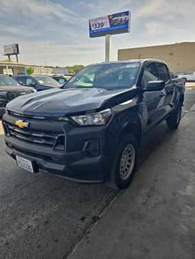 Black 2024 Chevrolet Colorado WT