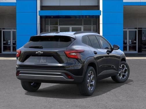Mosaic Black Metallic 2026 Chevrolet Trax LT