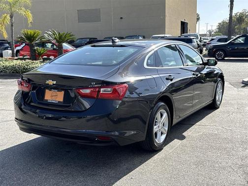 Dark Ash Metallic 2023 Chevrolet Malibu FWD 1LT