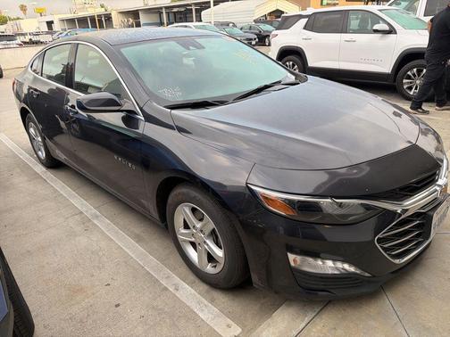 Dark Ash Metallic 2023 Chevrolet Malibu FWD 1LT