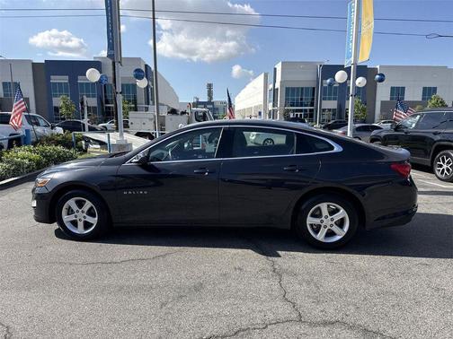 Dark Ash Metallic 2023 Chevrolet Malibu FWD 1LT