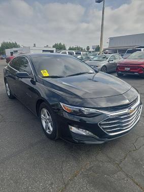 Mosaic Black Metallic 2023 Chevrolet Malibu FWD 1LT