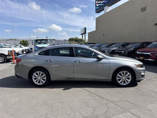 Sterling Gray Metallic 2025 Chevrolet Malibu FWD 1LT