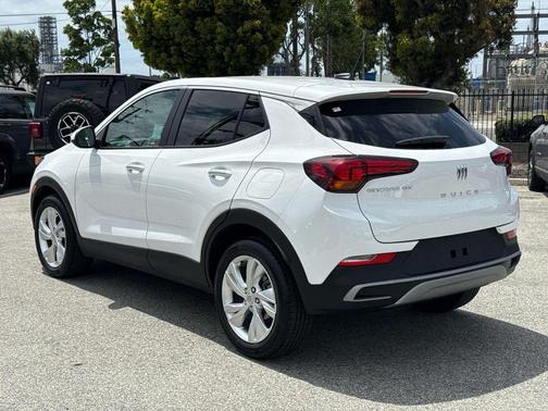 Summit White 2025 Buick Encore GX Preferred