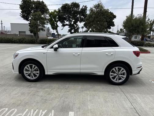 2023 Audi Q3 Premium 45 TFSI S line quattro Tiptronic