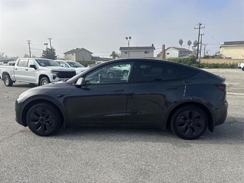 2024 Tesla Model Y Long Range Dual Motor All-Wheel Drive