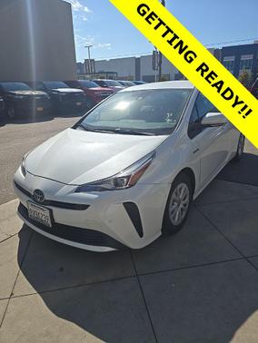 2021 Toyota Prius LE
