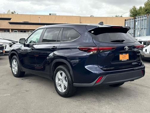 Blueprint 2025 Toyota Highlander LE
