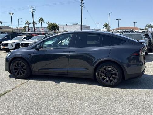 2024 Tesla Model X Long Range