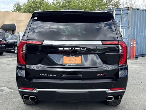 2025 GMC Yukon Denali