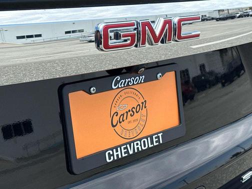 Onyx Black 2024 GMC Yukon SLT