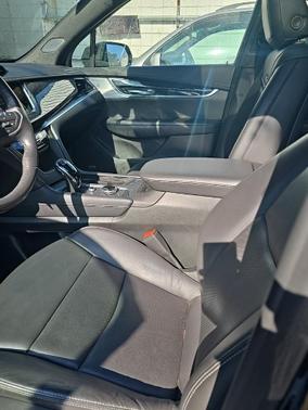 2025 Cadillac XT6 Premium Luxury FWD