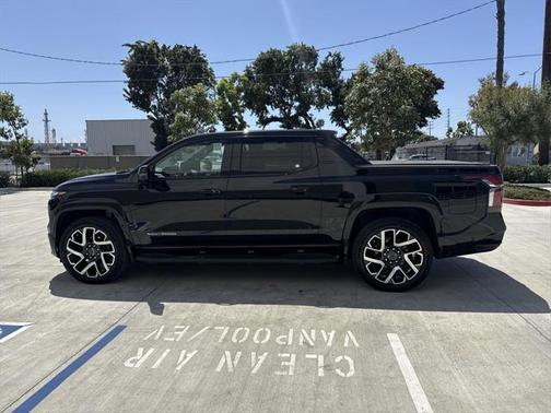 2024 Chevrolet Silverado EV First-Edition RST 4WD