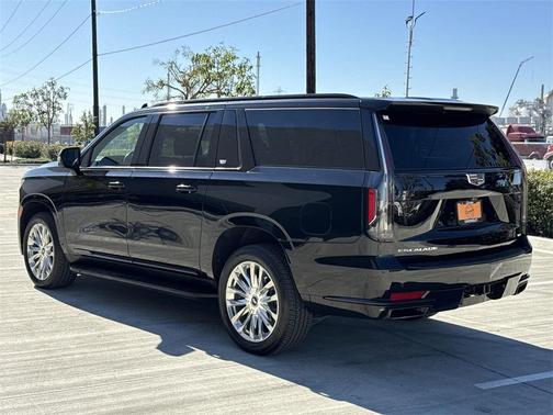 2023 Cadillac Escalade ESV Sport