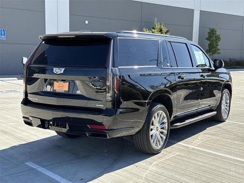 2023 Cadillac Escalade ESV Sport