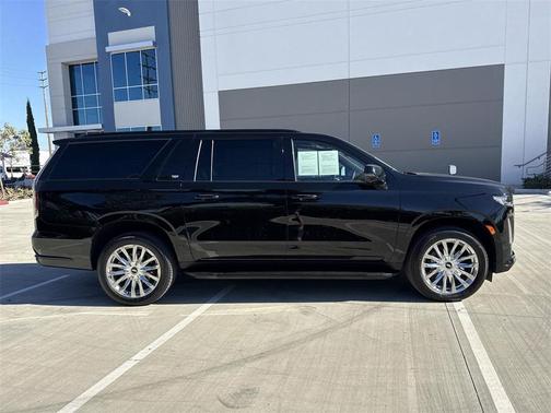 2023 Cadillac Escalade ESV Sport