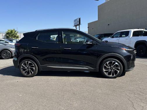 Mosaic Black Metallic 2023 Chevrolet Bolt EUV FWD Premier