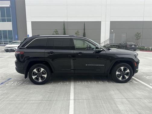 2022 Jeep Grand Cherokee 4xe Base