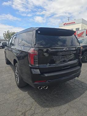 Black 2025 Chevrolet Suburban 4WD Z71