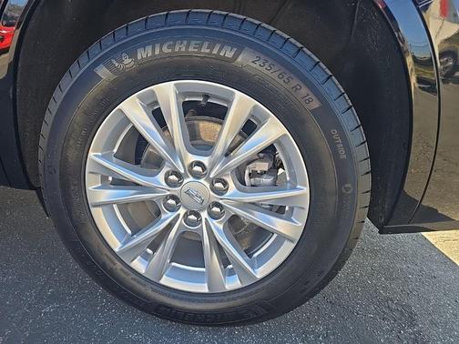 2025 Cadillac XT6 Luxury FWD