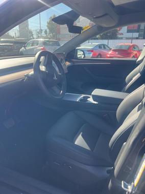 2025 Tesla Model Y Long Range Dual Motor Rear-Wheel Drive