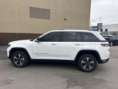 2022 Jeep Grand Cherokee 4xe Base