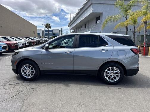 Sterling Gray Metallic 2024 Chevrolet Equinox 1LT
