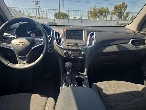Sterling Gray Metallic 2024 Chevrolet Equinox 1LT