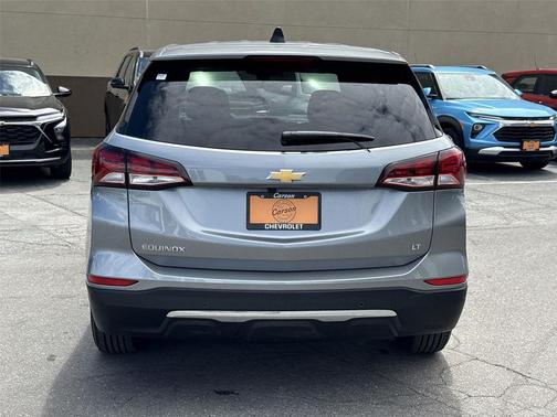 Sterling Gray Metallic 2024 Chevrolet Equinox 1LT