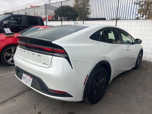 2024 Toyota Prius LE