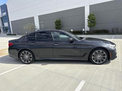 2018 BMW 540 540i