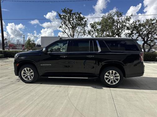 2024 Chevrolet Suburban Premier