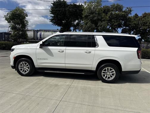 2021 Chevrolet Suburban LT