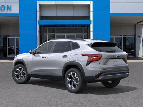 Sterling Gray Metallic 2026 Chevrolet Trax LT