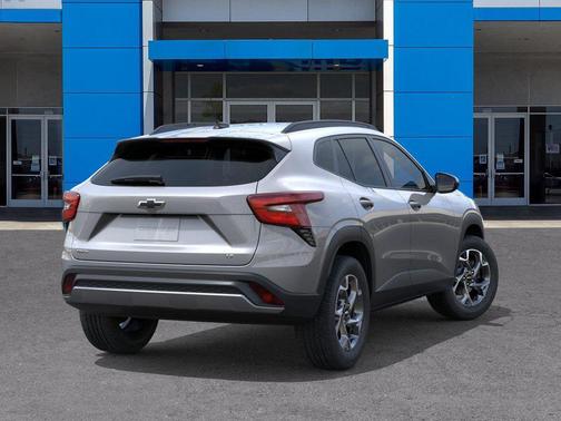 Sterling Gray Metallic 2026 Chevrolet Trax LT