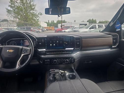 Black 2023 Chevrolet Silverado 1500 High Country