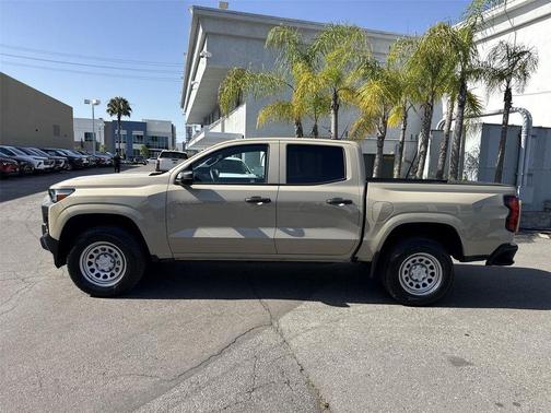 Sand Dune Metallic 2024 Chevrolet Colorado WT