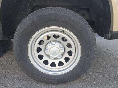 Sand Dune Metallic 2024 Chevrolet Colorado WT