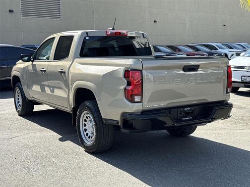 Sand Dune Metallic 2024 Chevrolet Colorado WT