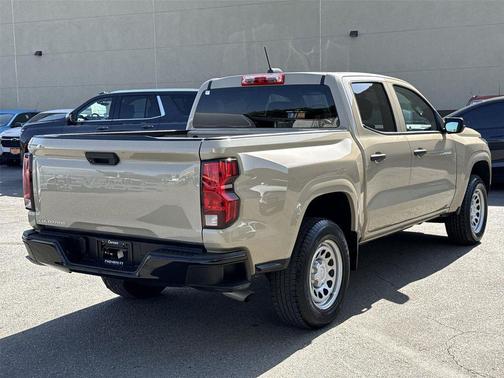Sand Dune Metallic 2024 Chevrolet Colorado WT