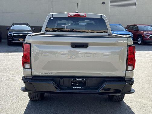 Sand Dune Metallic 2024 Chevrolet Colorado WT
