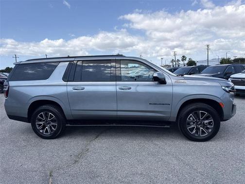 2023 Chevrolet Suburban 4WD Z71