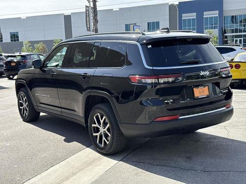 Diamond Black Crystal Pearlcoat 2024 Jeep Grand Cherokee L Limited